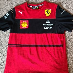 Ferrari F1 2022 pit shirt
